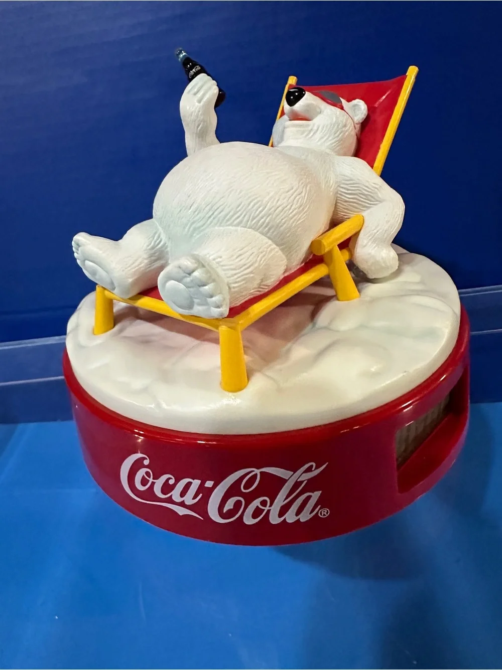 Coca-Cola Polar Bear Vintage 1996 Alarm Clock Lounging in Chair w/Coke Bottle